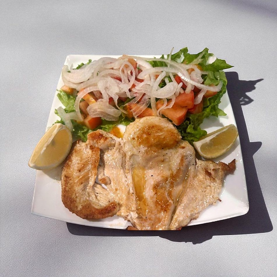 1/2 de Pollo Grille con Guarnición
